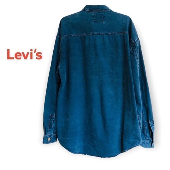 Vintage Levi's Denim Button Down Shirt - Picture 3 of 15